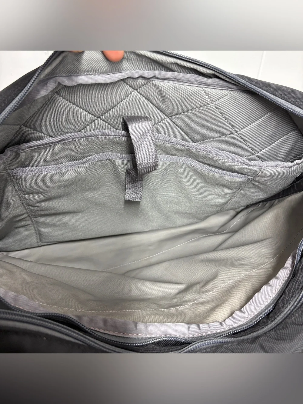 Patagonia Transport Messenger Laptop Travel Bag Black Nylon Crossbody Handles